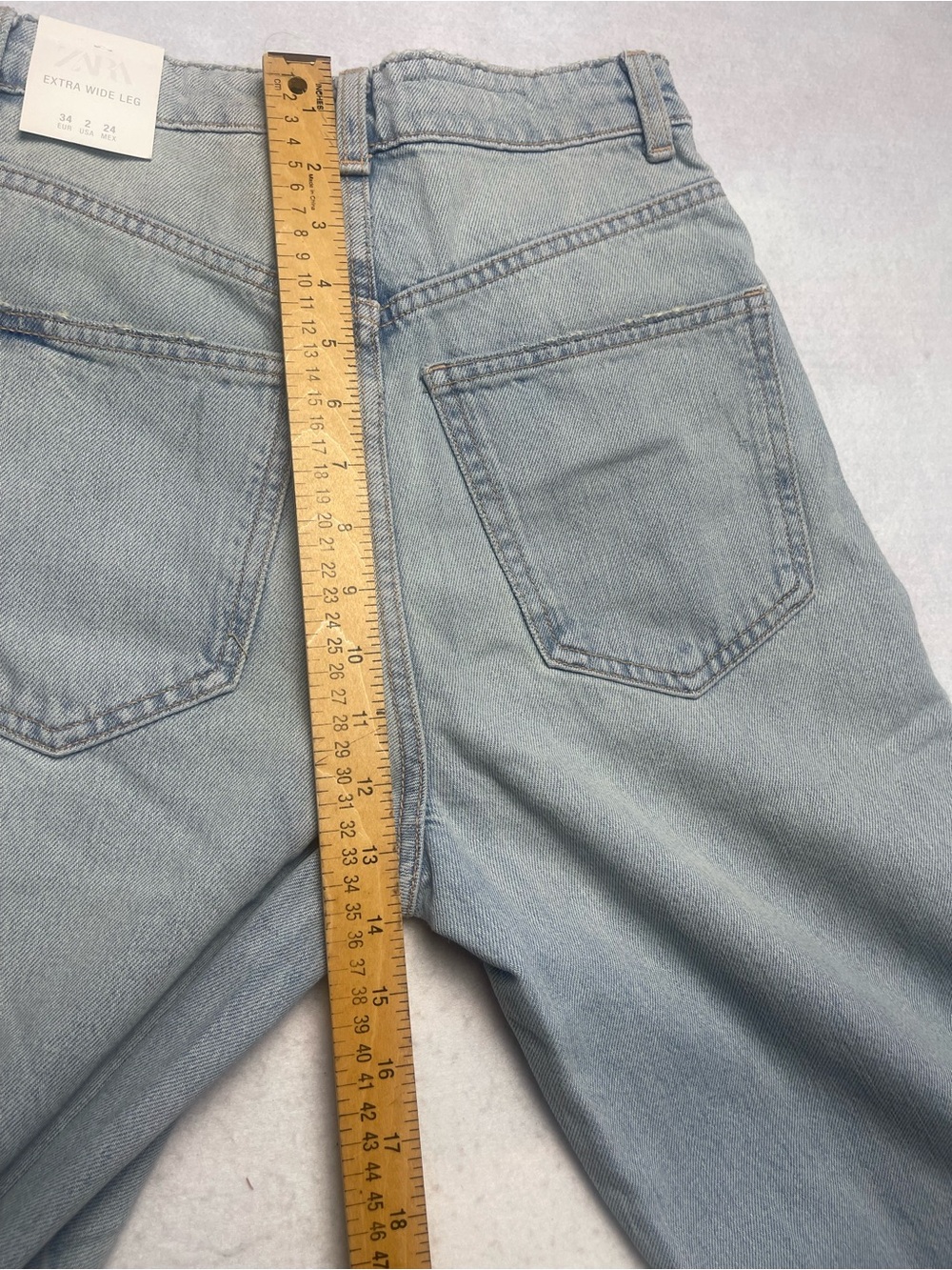 Zara Light Wash Wide-Leg Jeans - Picture 14 of 14
